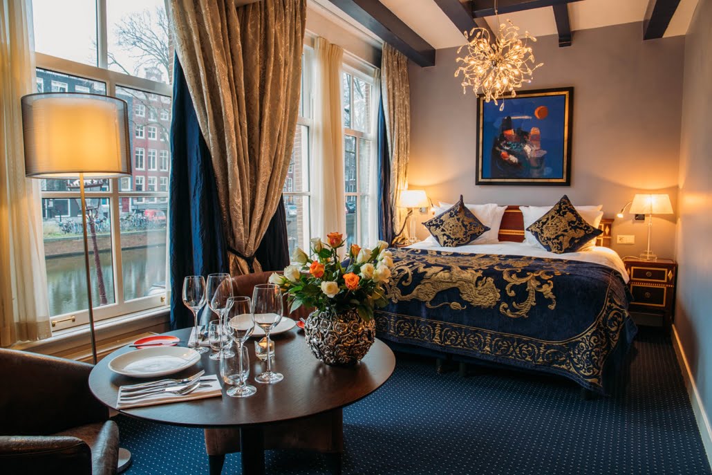 مكان الإقامة المقترح: Ambassade Hotel Image 1