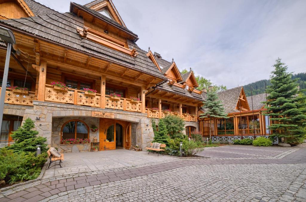 مكان الإقامة المقترح: Hotel Grand Nosalowy Dwór Image 1
