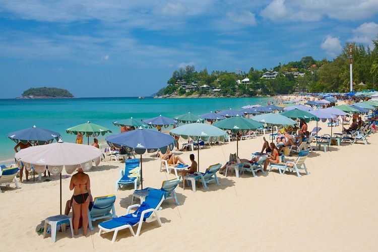 Kata Noi Beach