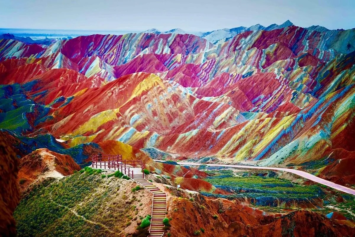 Seven Colored Earths