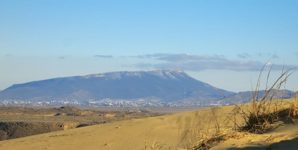Tarki-Tau Mountains