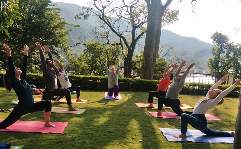 يوغا نيكيتان أشرم