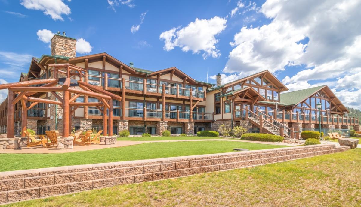 Recommended Hotel: The Estes Park Resort Image 1