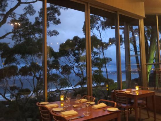 Chris's Beacon Point Restaurant