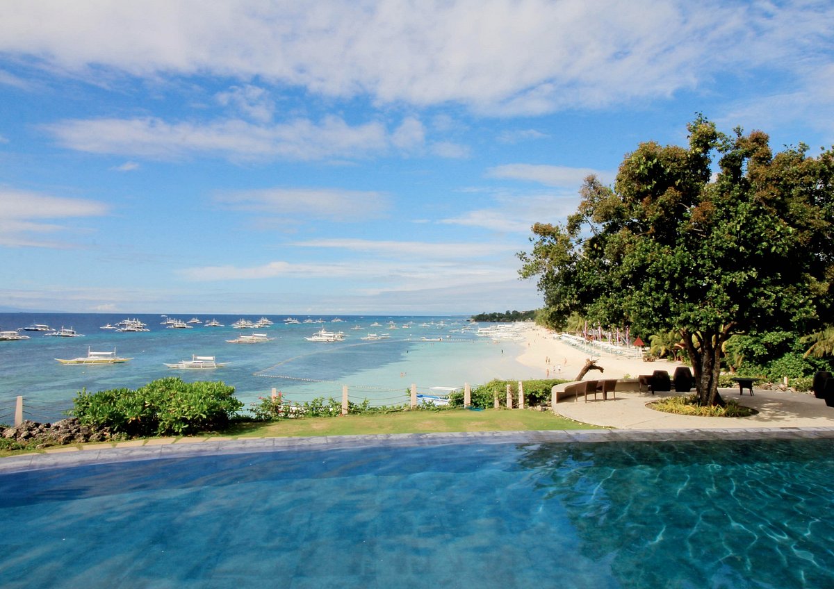 Alona Beach