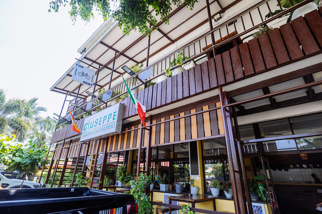 Giuseppe Pizzeria and Sicilian Roast