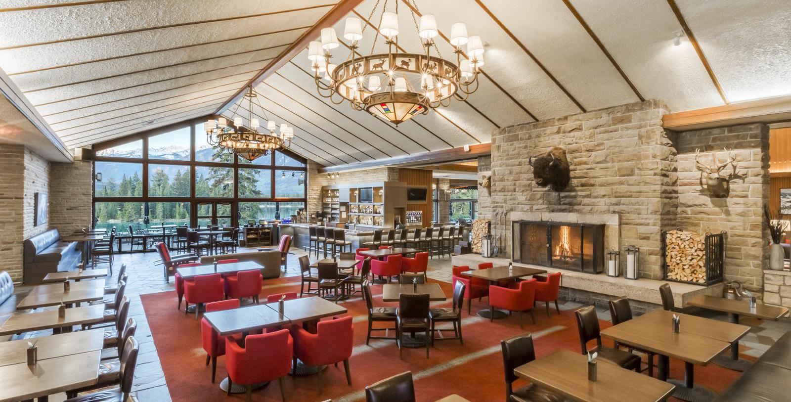 مكان الإقامة المقترح: Fairmont Jasper Park Lodge Image 1