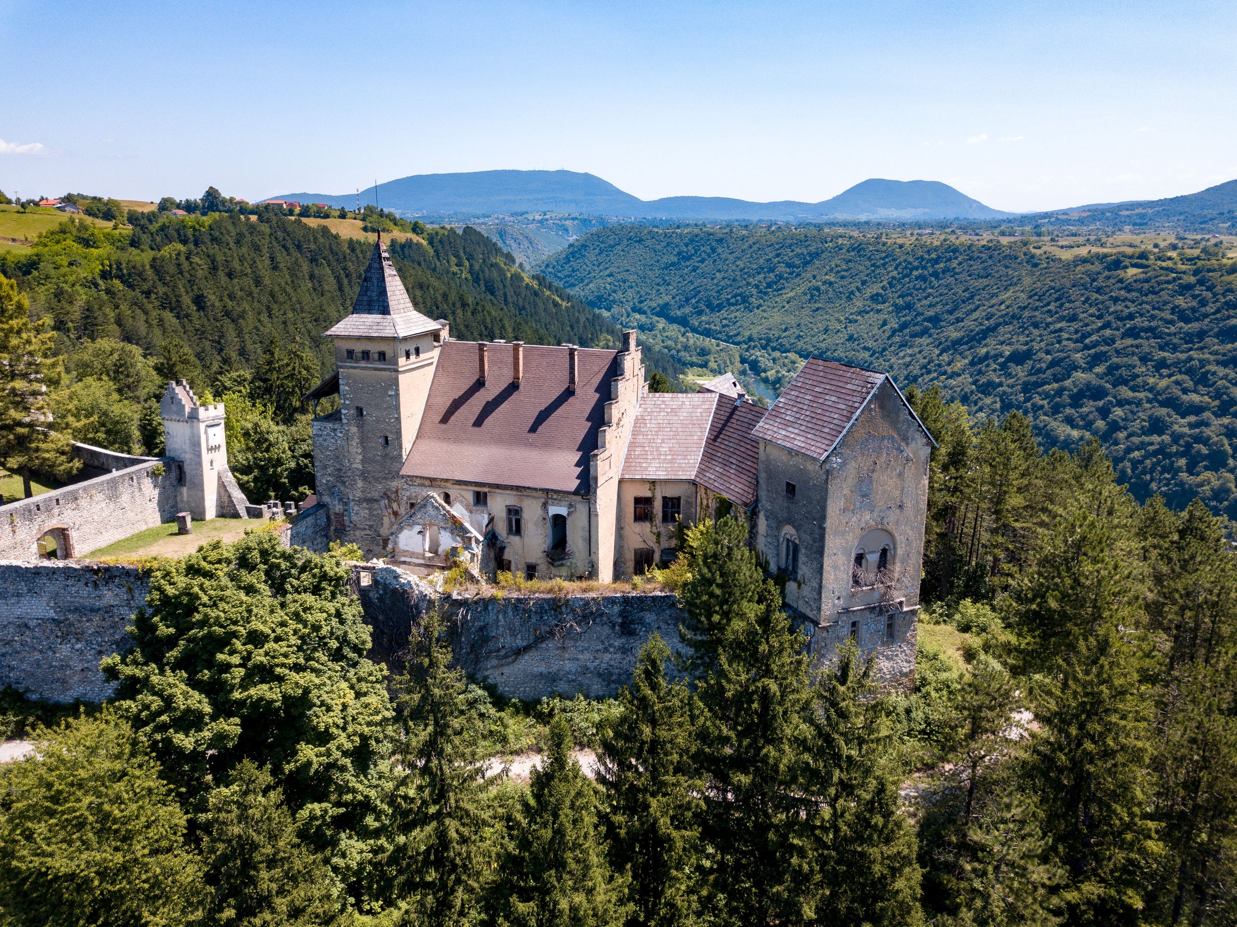 Ostrožac Castle