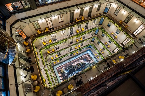 مكان الإقامة المقترح: Aria Hotel Budapest by Library Hotel Collection Image 1