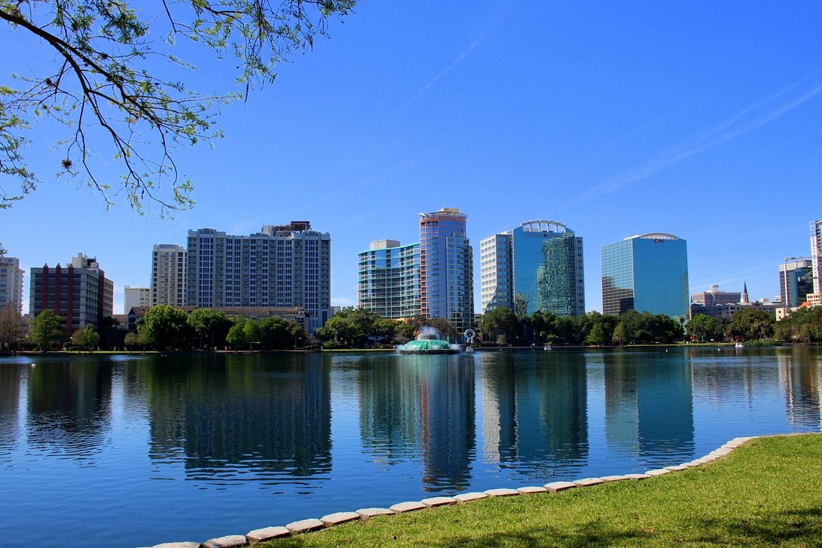 Lake Eola Park